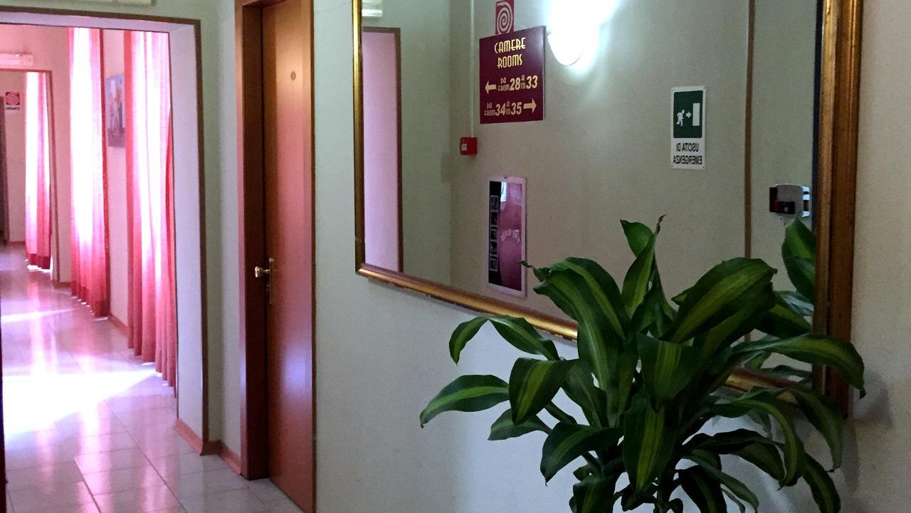 Hotel Altavilla Dieci Rome Bagian luar foto