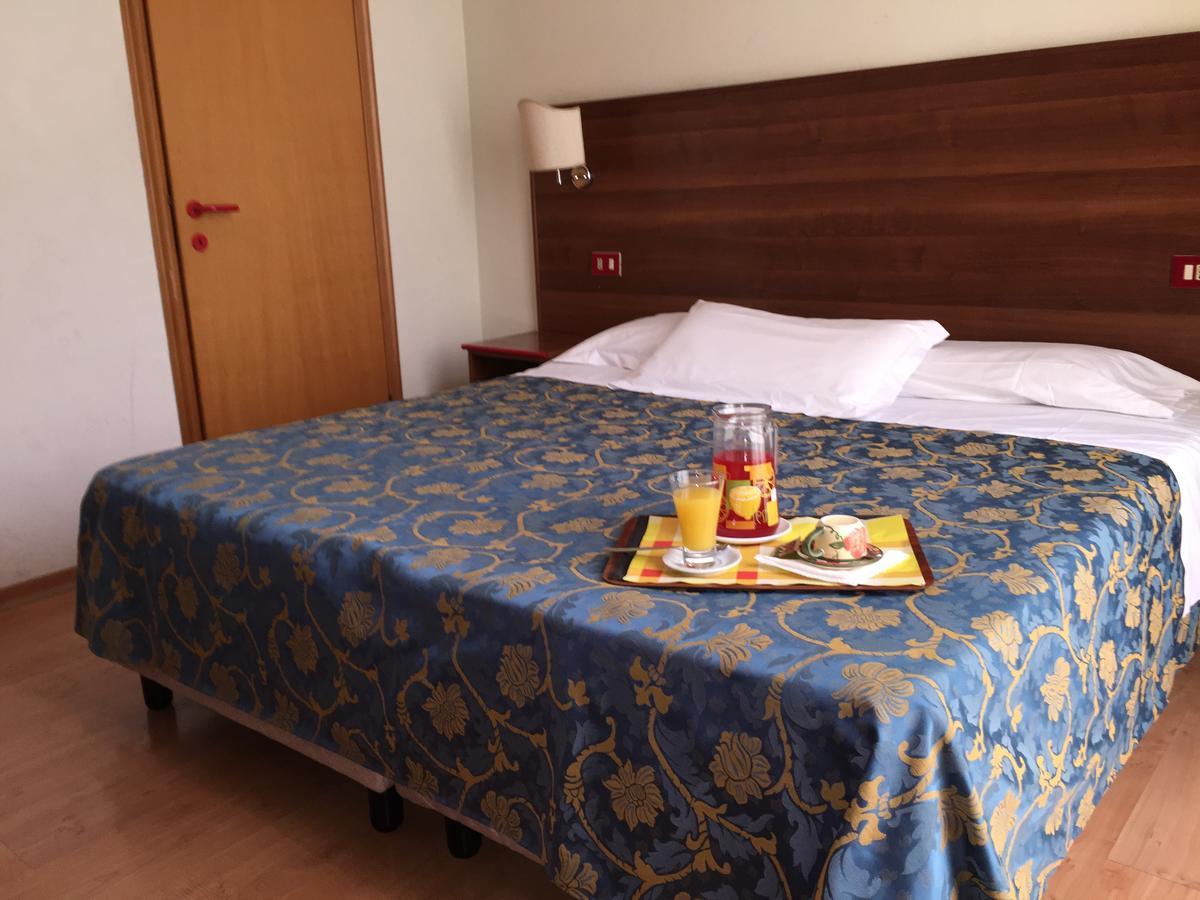 Hotel Altavilla Dieci Rome Bagian luar foto
