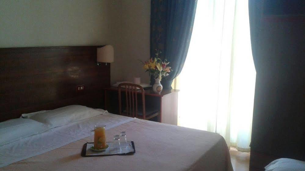 Hotel Altavilla Dieci Rome Bagian luar foto