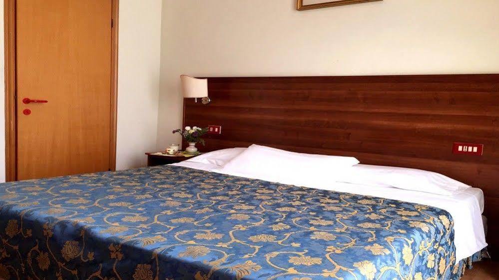 Hotel Altavilla Dieci Rome Bagian luar foto