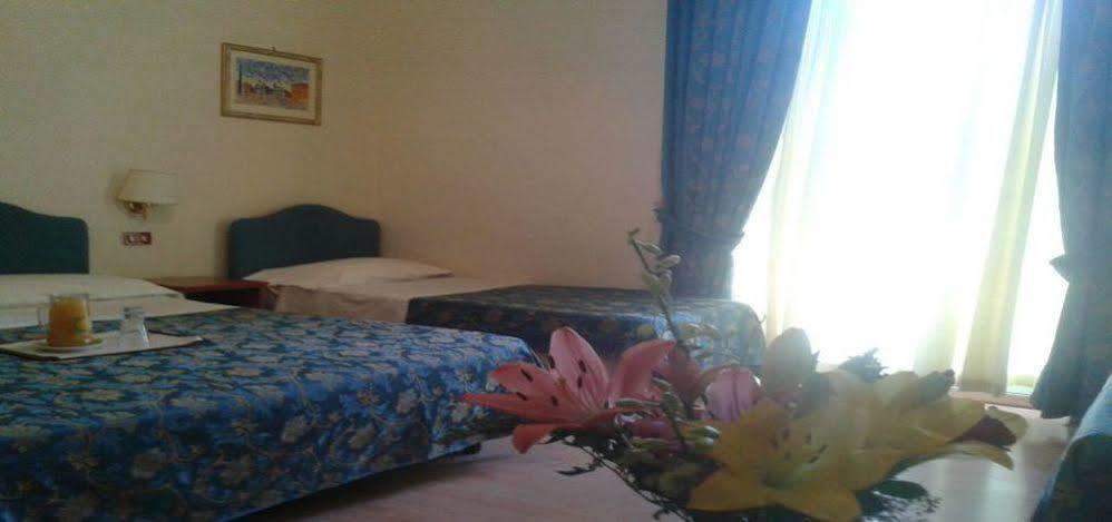 Hotel Altavilla Dieci Rome Bagian luar foto